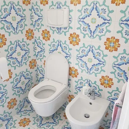 Vila Agee Calopezzati